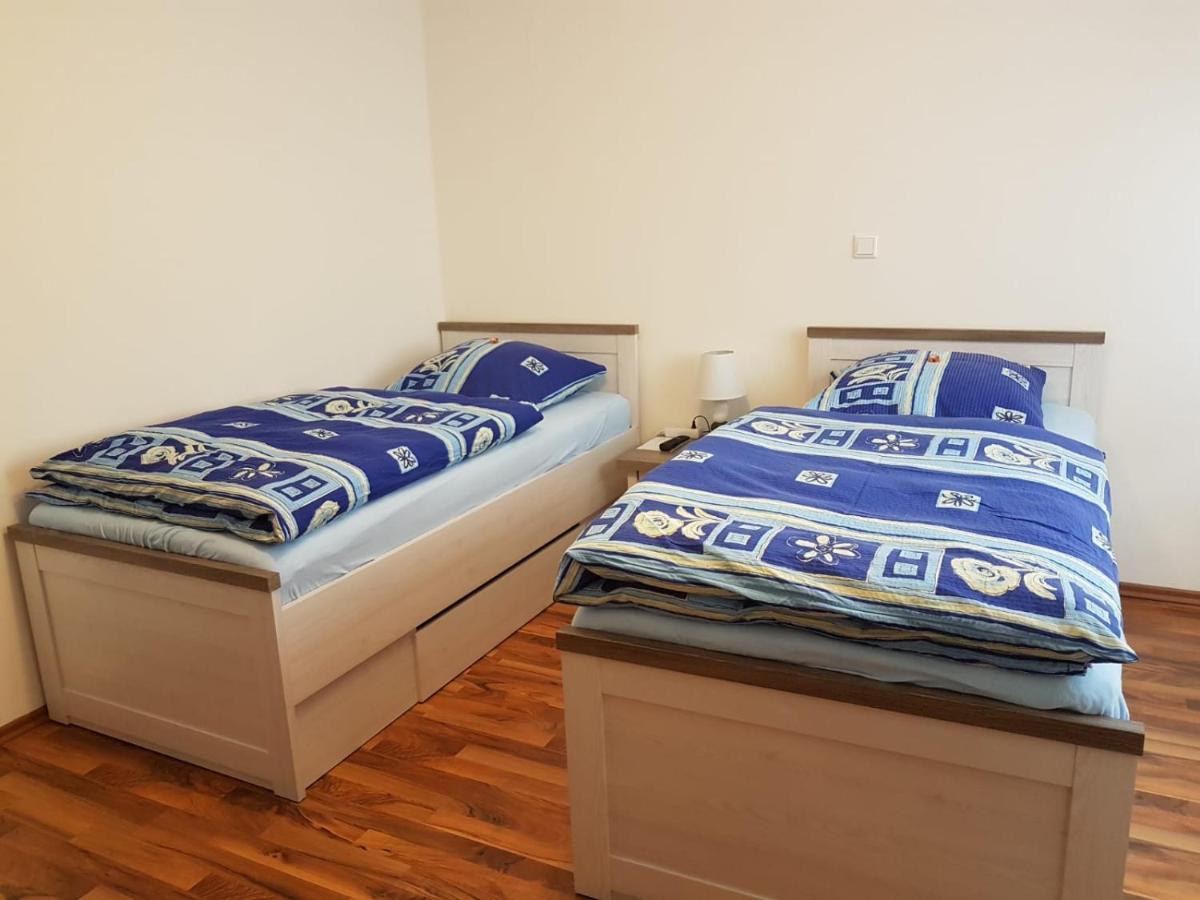 Ferienwohnung- Sarah Hahnstatten Екстер'єр фото