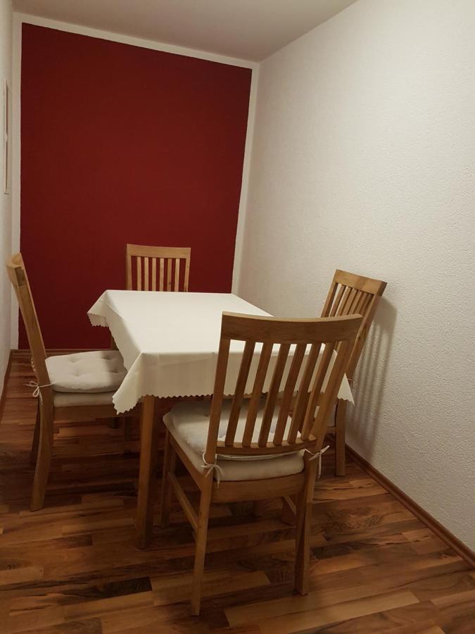 Ferienwohnung- Sarah Hahnstatten Екстер'єр фото